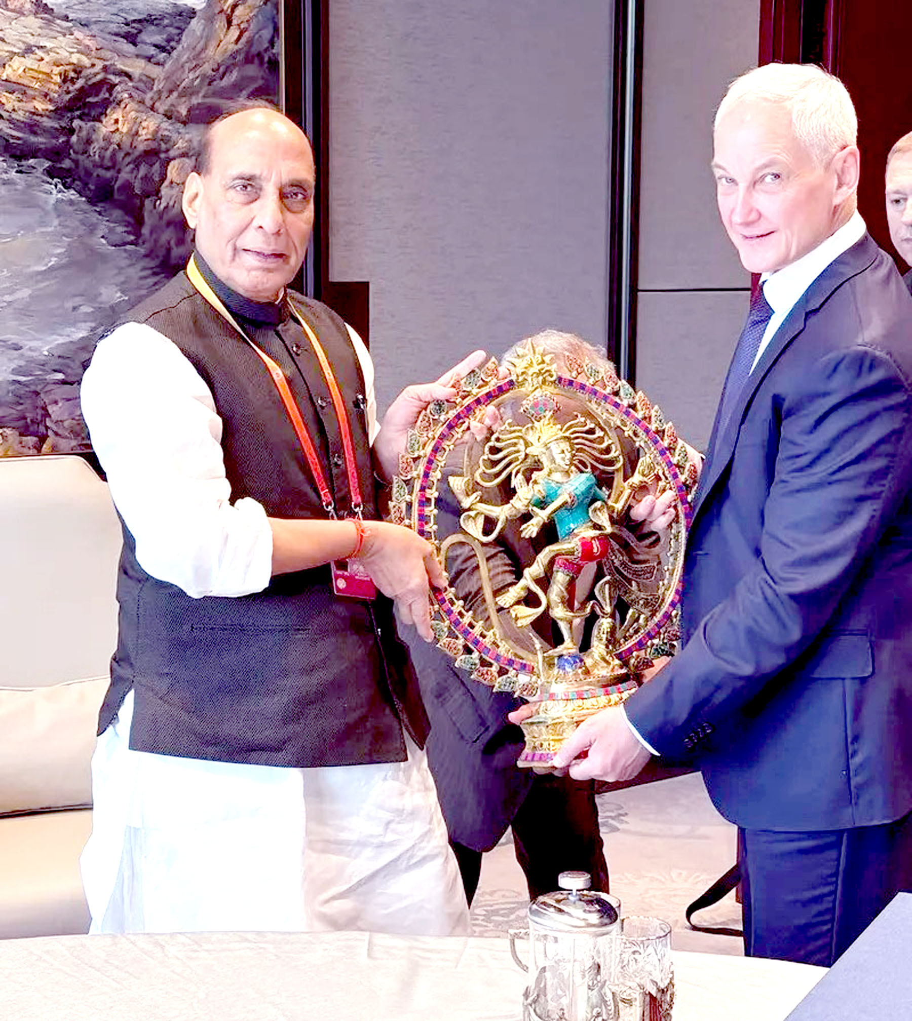 Rajnath Singh holds talks with Russian counterpart on Sukhoi jet upgrade